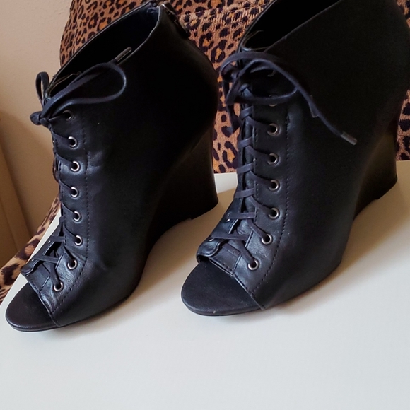 Simply Vera Vera Wang Shoes - Black Shooties by Vera Wang, Size 7M